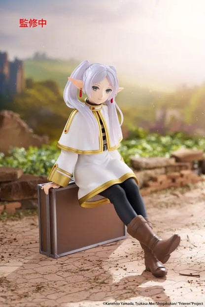 Frieren Beyond Journey's End: Frieren - Trunk Case Ver. Desktop Cute Figure