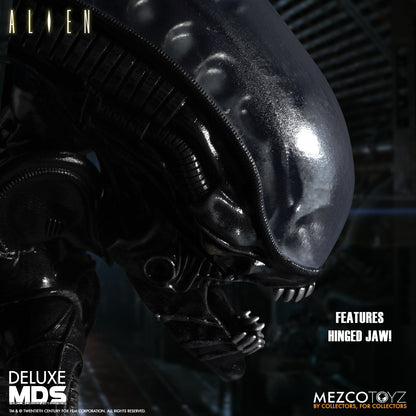 Mezco Designer Series - Deluxe Alien - Videguy Collectibles