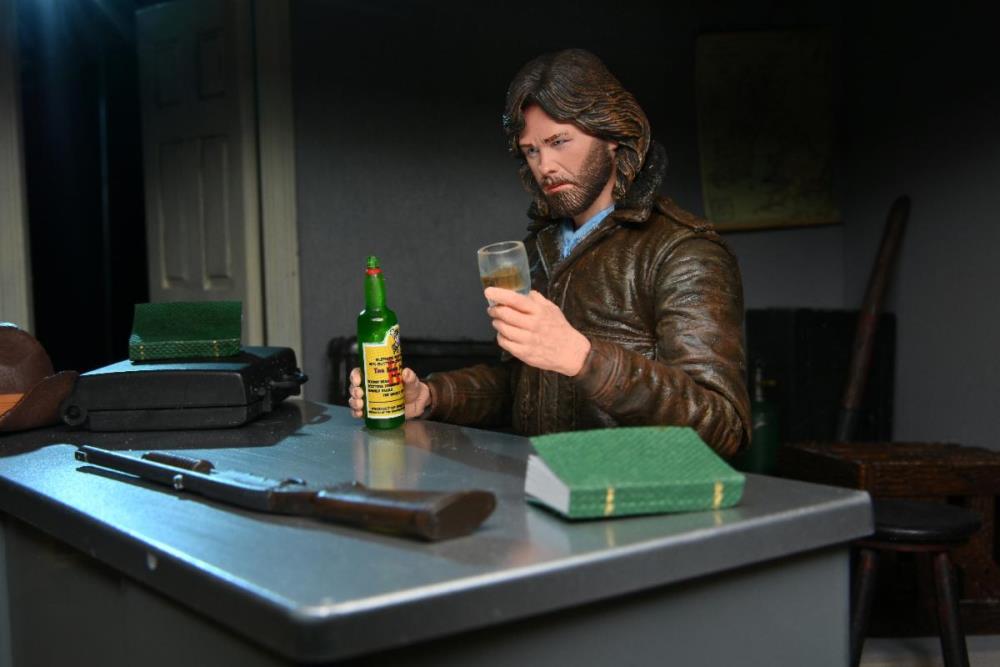 The Thing: Ultimate MacReady (Outpost 31) - 7" Scale Action Figure