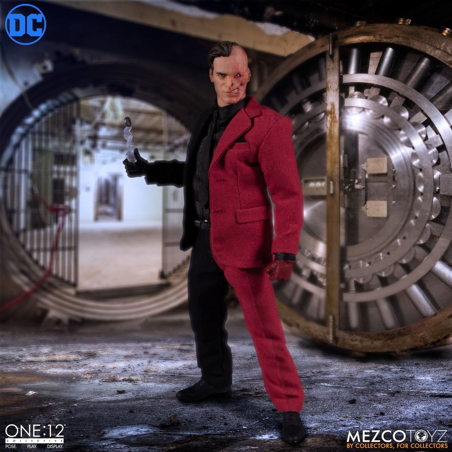 DC Universe: Two-Face - One:12 Collective Action Figure
