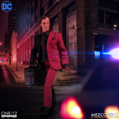DC Universe: Two-Face - One:12 Collective Action Figure