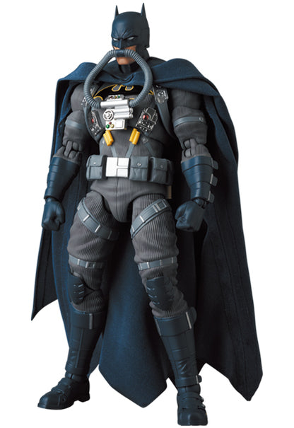 DC Comics Batman - Stealth Jumper Batman (Hush Version) - Mafex Action Figure