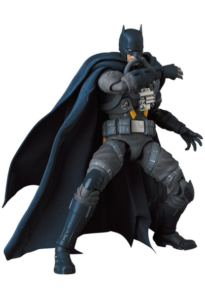 DC Comics Batman - Stealth Jumper Batman (Hush Version) - Mafex Action Figure