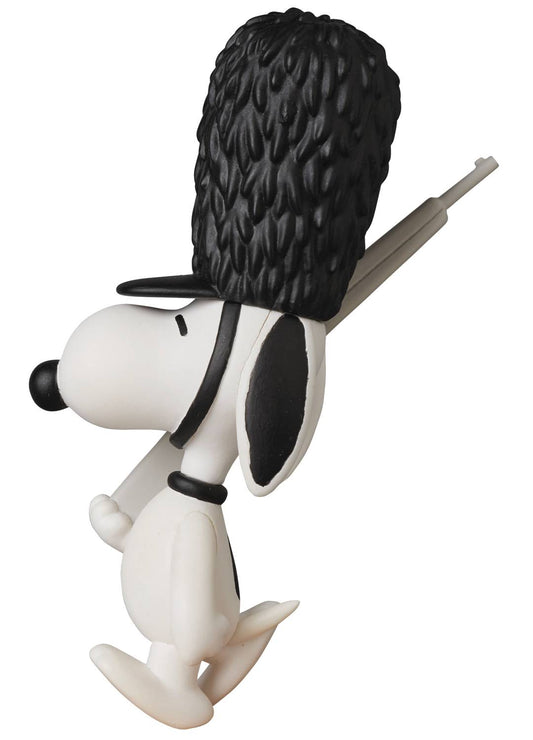 Peanuts - Queens Guard Snoopy - UDF Figure - Videguy Collectibles