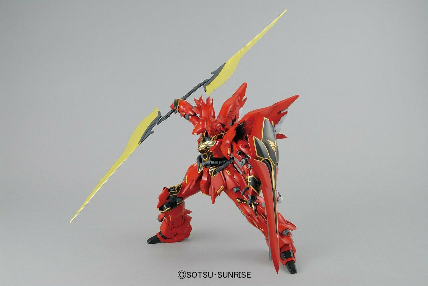 Bandai - Unicorn Gundam - Sinanju w/ Bazooka (Animation Color) - MG 1/100 Model